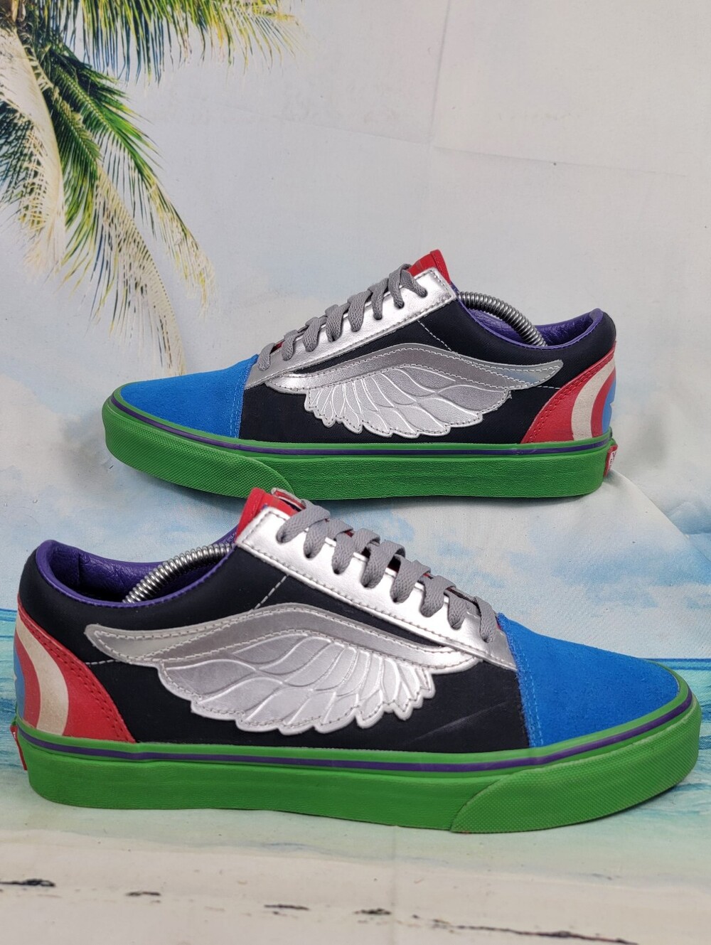Vans Old Skool Marvel Avengers Wing Shield Low Top Sneakers Mens 8.5 Womens 10